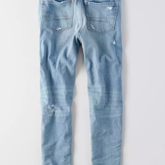 AE Ripped Mom Jean - Picture 4 of 6